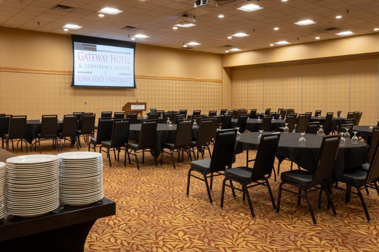 Gateway Hotel And Conference Center Эймс Экстерьер фото