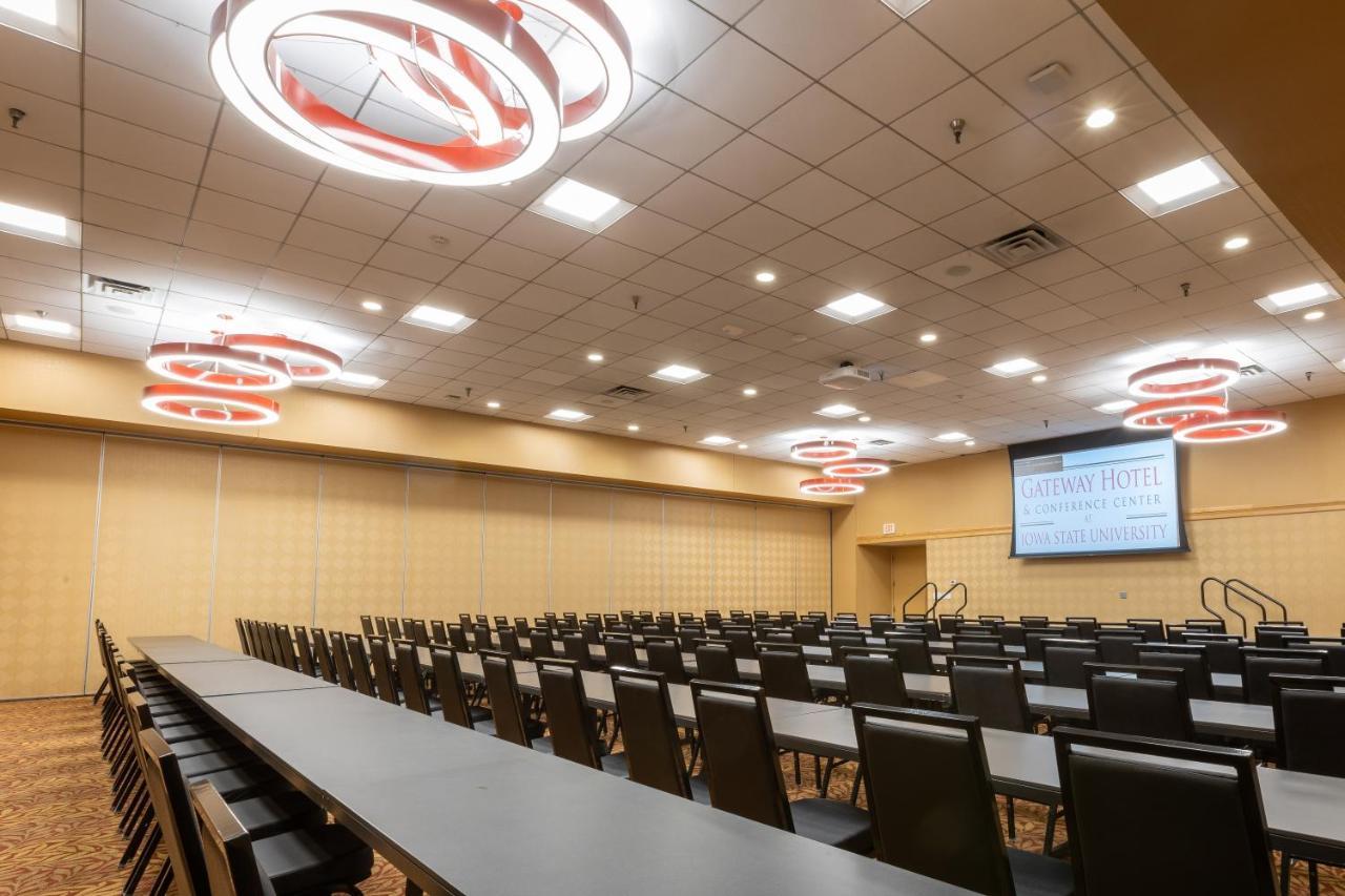 Gateway Hotel And Conference Center Эймс Экстерьер фото