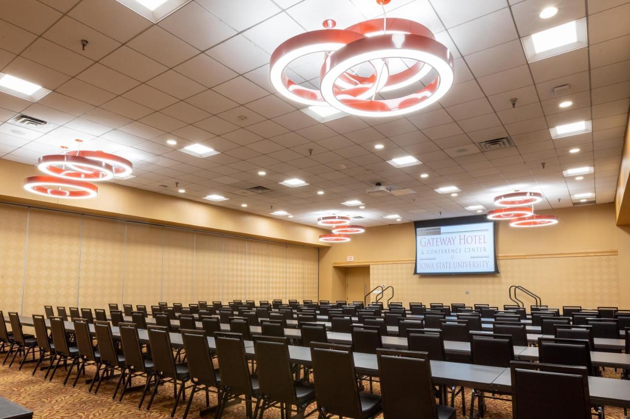 Gateway Hotel And Conference Center Эймс Экстерьер фото